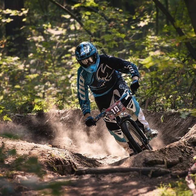 Mountain riding bike deals