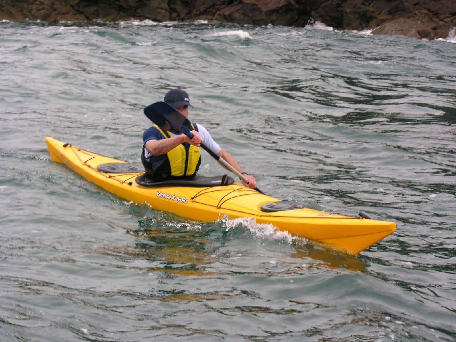 A beginner's guide to kayaking gear - Yakima ZA